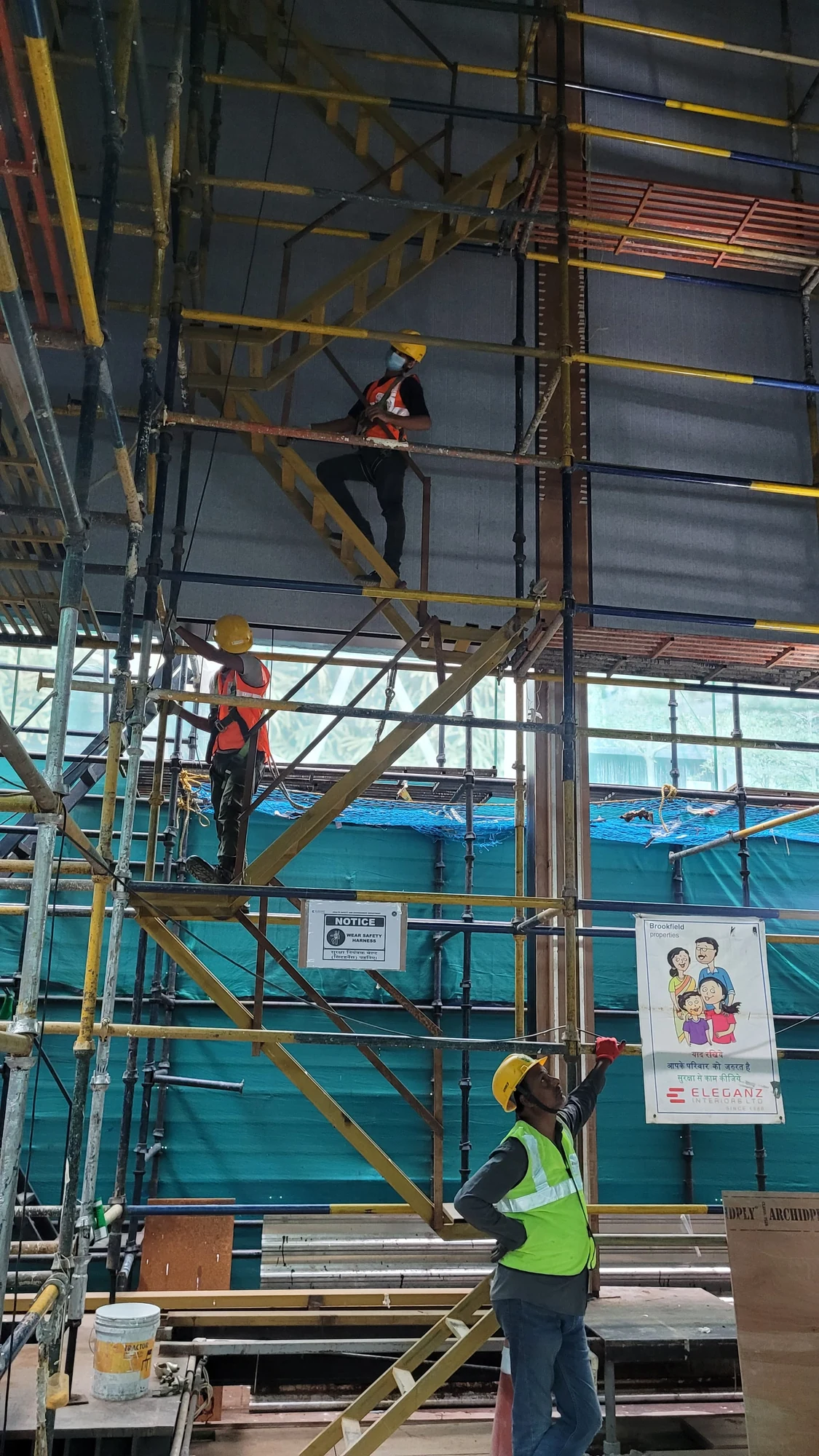 The experience center under construction on site