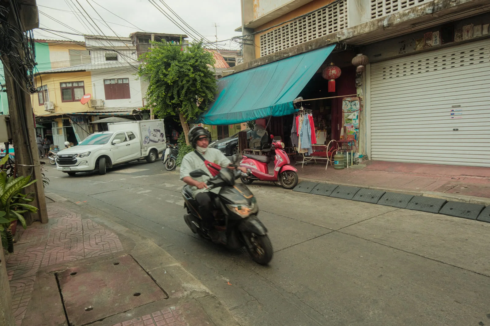 A street in the Ban Baat neighbourhood
