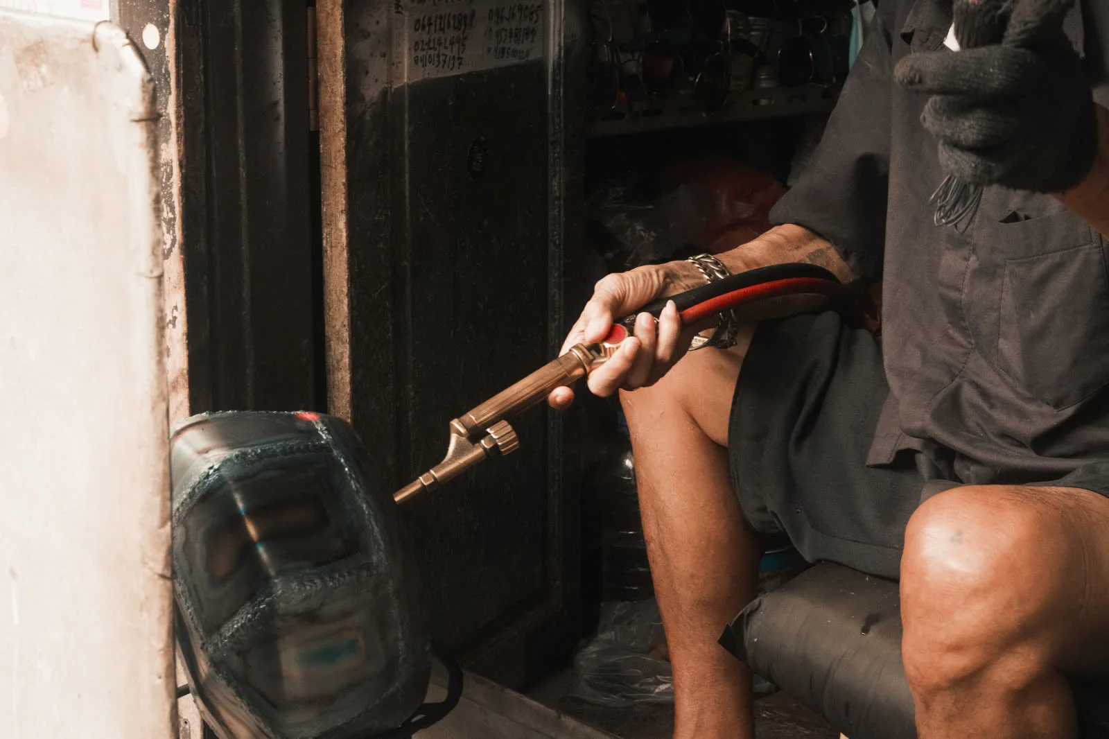 Soldering the joints of a bowl